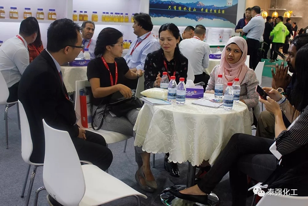 感恩有您 一路同行 ——泰强化工参展中国(广州琶洲)国际家具博览会圆满落幕!(图4) 感恩有您 一路同行 ——泰强化工参展中国(广州琶洲)国际家具博览会圆满落幕!(图4)